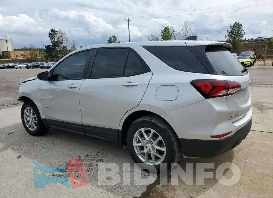 2GNAXHEV7N6115428 Photo# 2