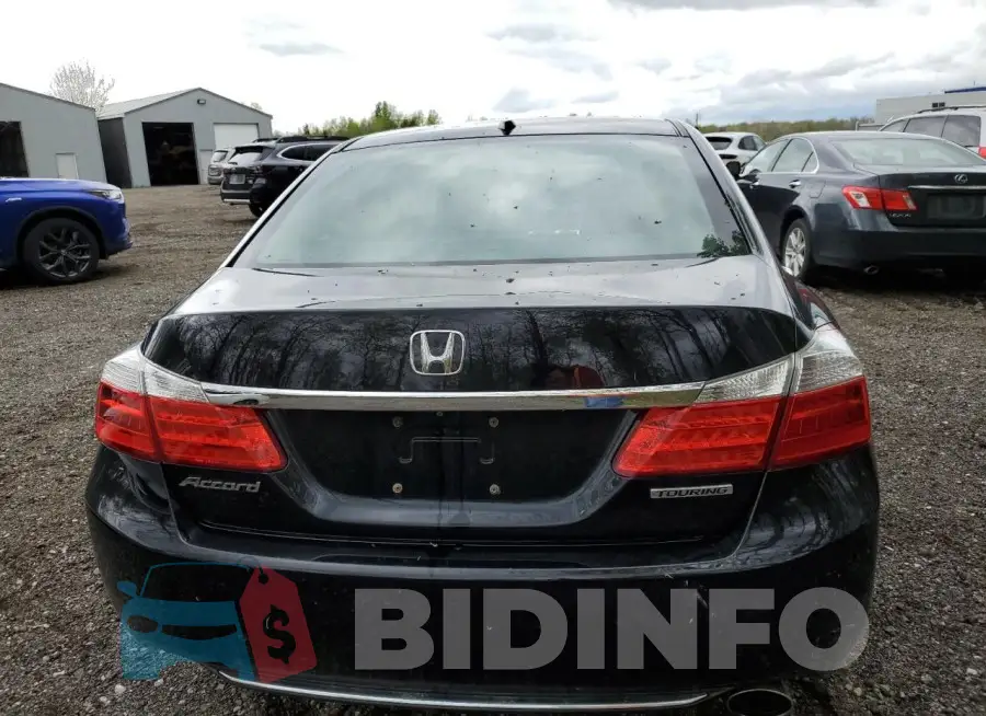 1HGCR2F90FA808437 Photo# 6