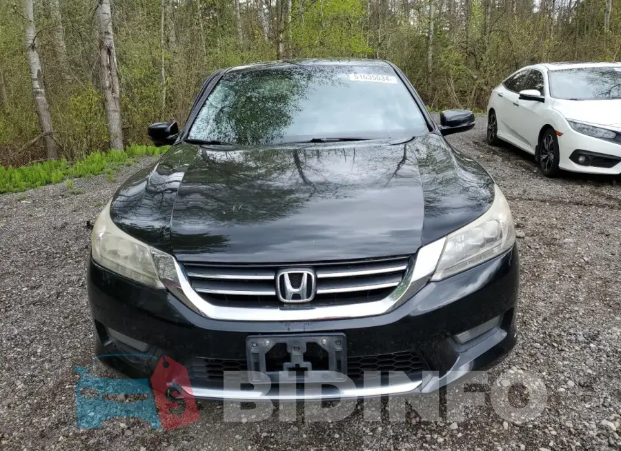1HGCR2F90FA808437 Photo# 5