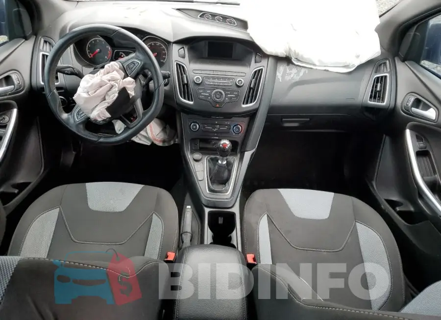 1FADP3L90JL325391 Photo# 8