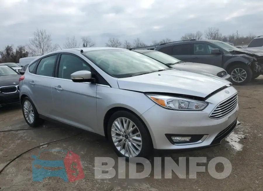 1FADP3N29JL233213 Photo# 4