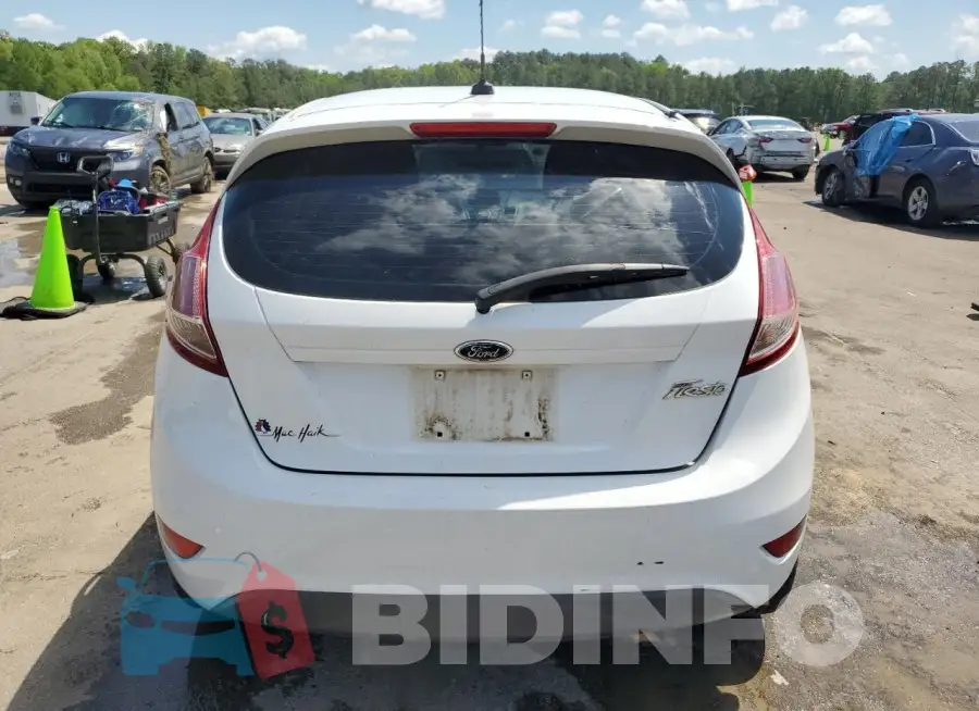 3FADP4TJ7GM170801 Photo# 6