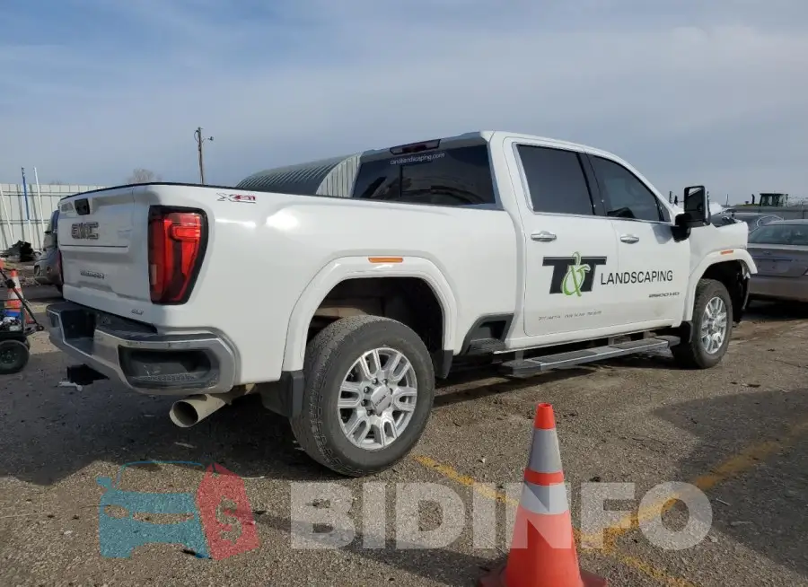 1GT19NEY5PF114136 Photo# 3