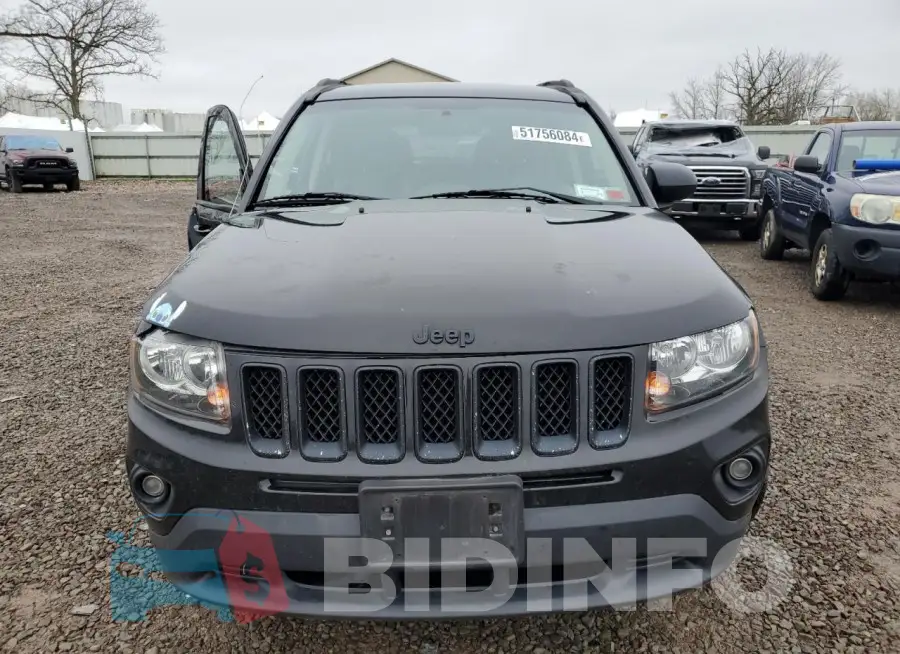 1C4NJDEB1HD142687 Photo# 5