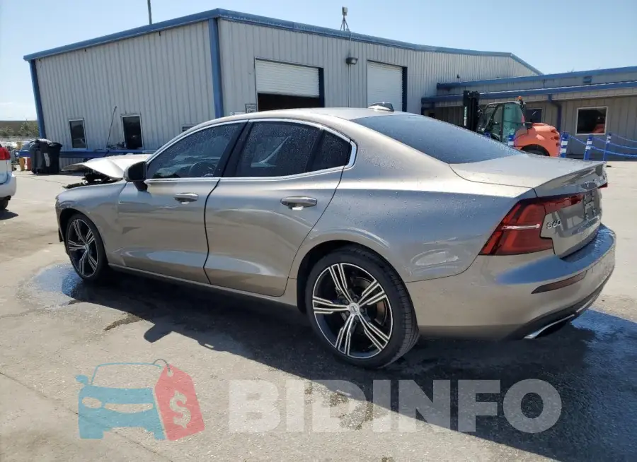 7JR102FL6LG040601 Photo# 2