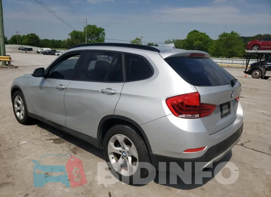 WBAVM1C54FV319143 Photo# 2