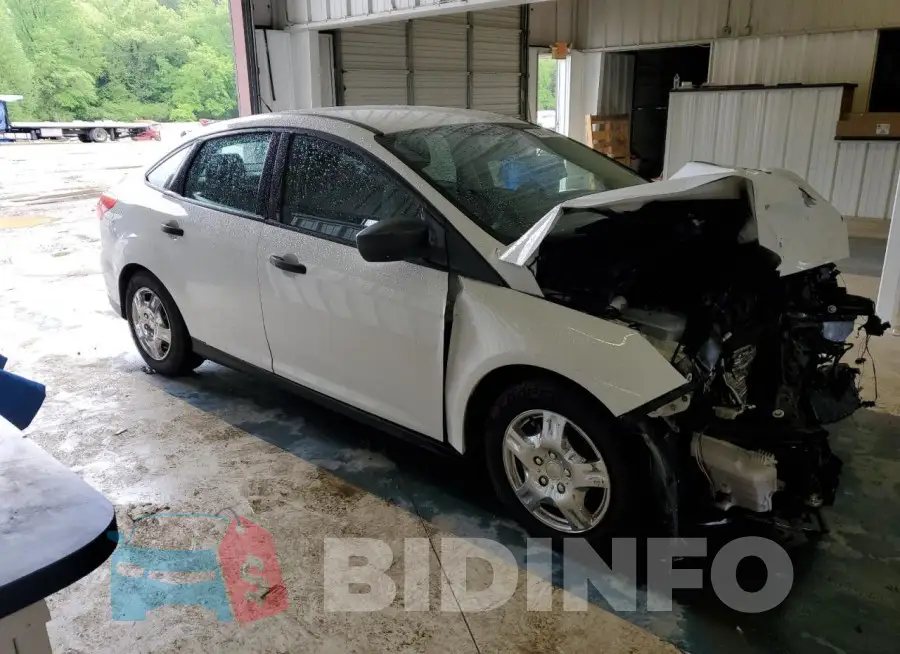 1FADP3E28GL381832 Photo# 4