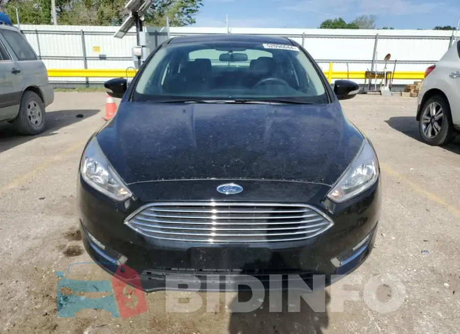 1FADP3J28HL237270 Photo# 5