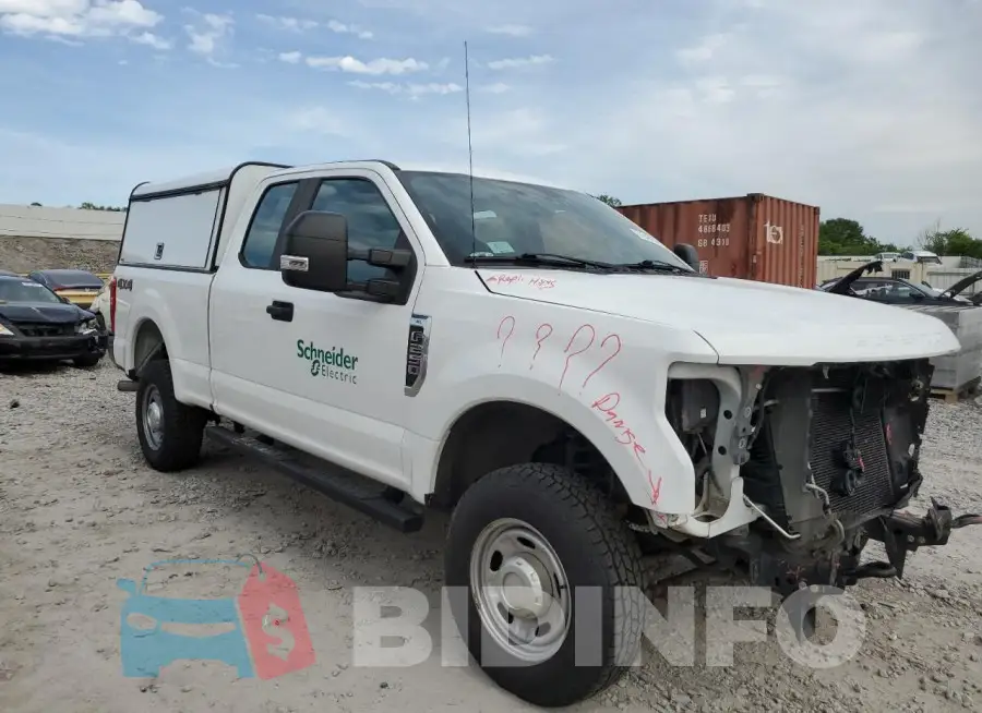 1FT7X2B67KEE68210 Photo# 4
