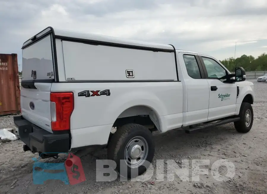 1FT7X2B67KEE68210 Photo# 3