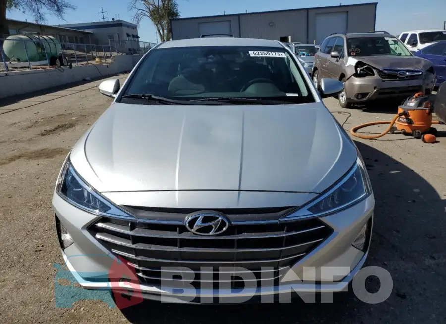 5NPD84LF3KH488223 Photo# 5
