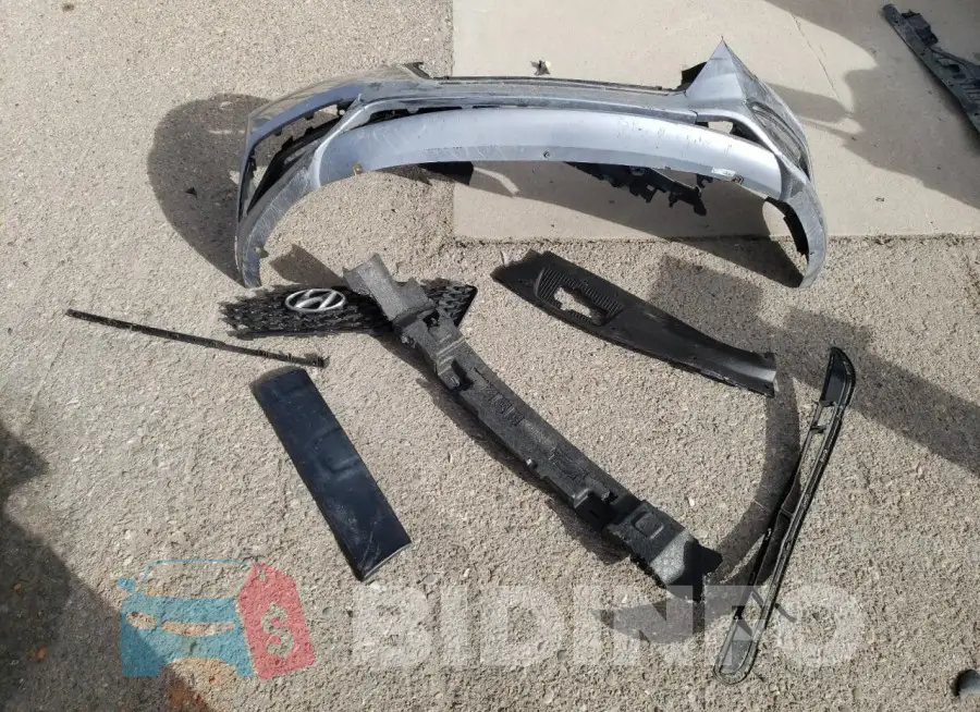 KMHE24L11GA012024 Photo# 12