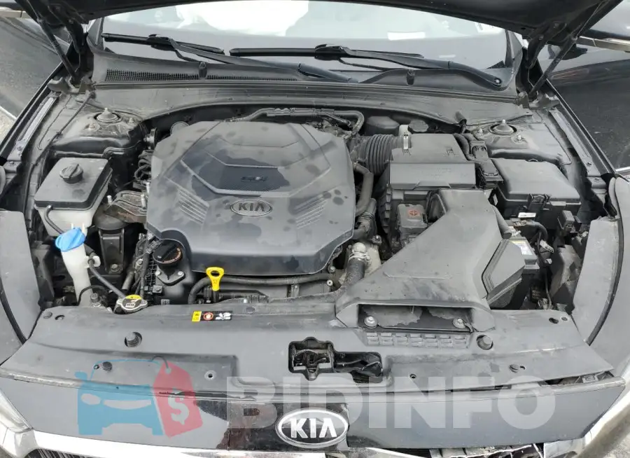 KNALC4J14H5067666 Photo# 11