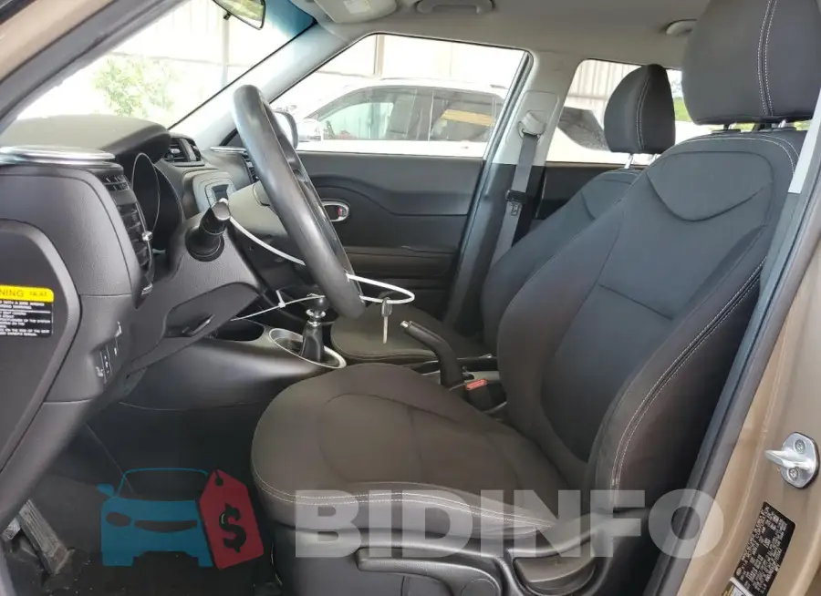 KNDJN2A2XF7115142 Photo# 7