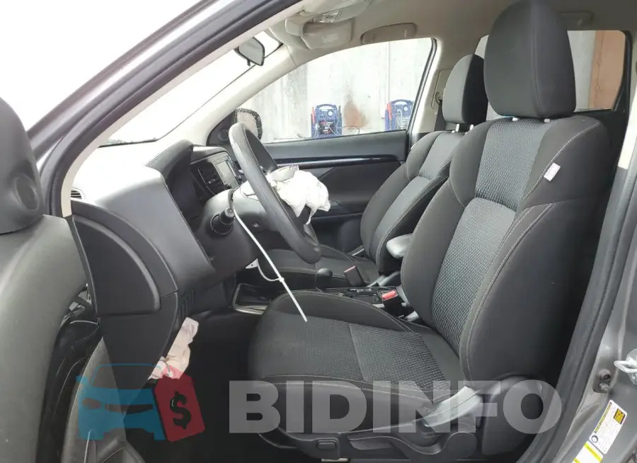 JA4AD2A30LZ047438 Photo# 7