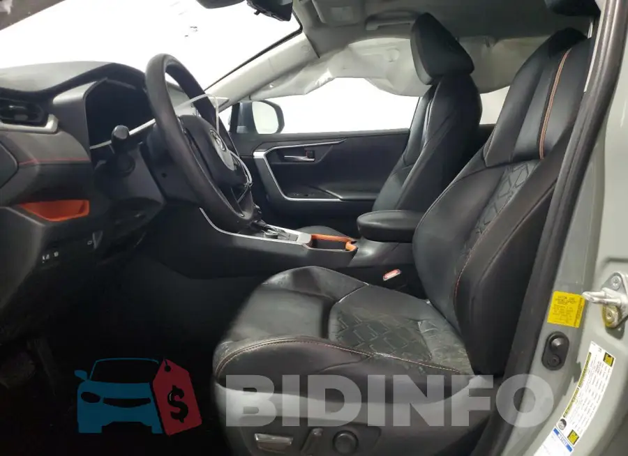 2T3J1RFV8KW034842 Photo# 7
