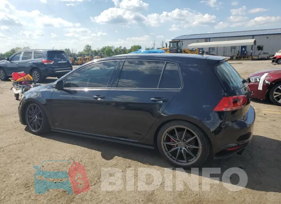 3VW5T7AUXHM026067 Photo# 2