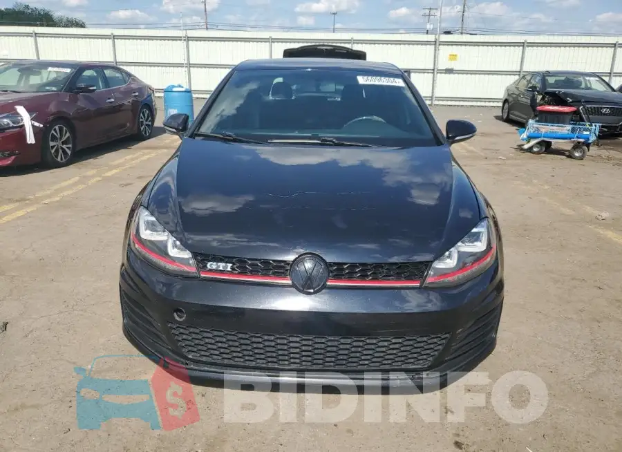 3VW5T7AUXHM026067 Photo# 5