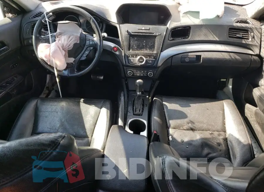 19UDE2F73JA001207 Photo# 8