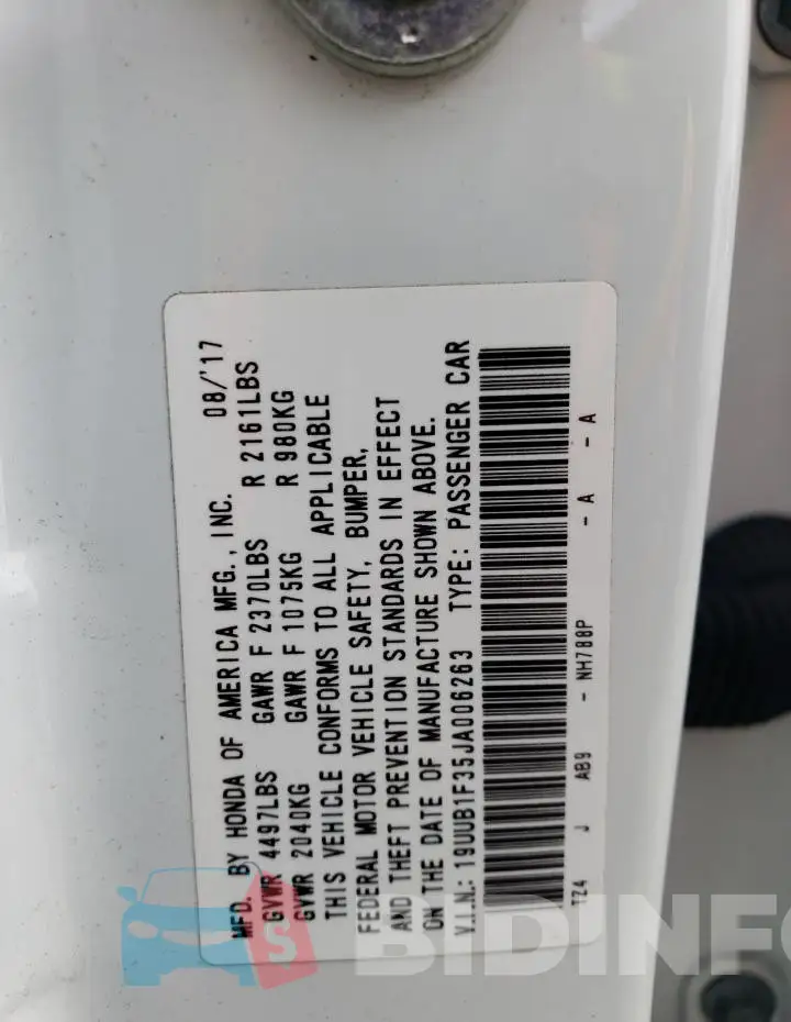 19UUB1F35JA006263 Photo# 13