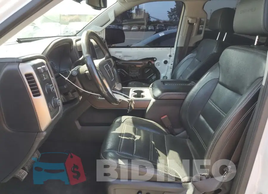 3GTU2PEJ6JG367519 Photo# 7