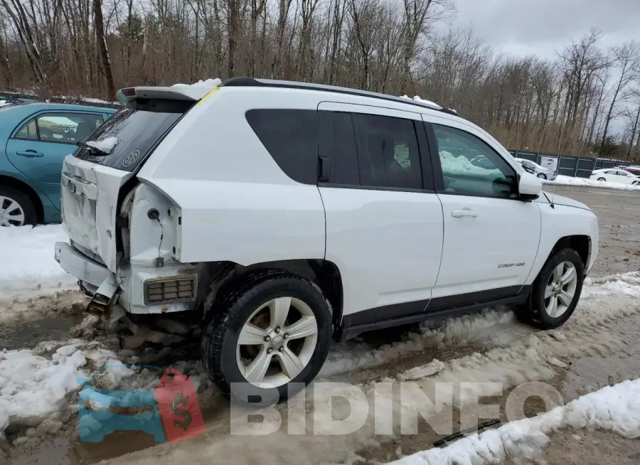1C4NJDEBXFD324899 Photo# 3