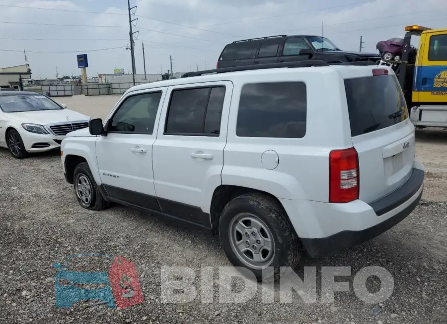 1C4NJPBA0GD735758 Photo# 2