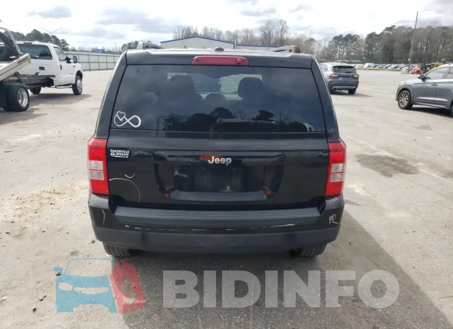 1C4NJPBA1GD676140 Photo# 6