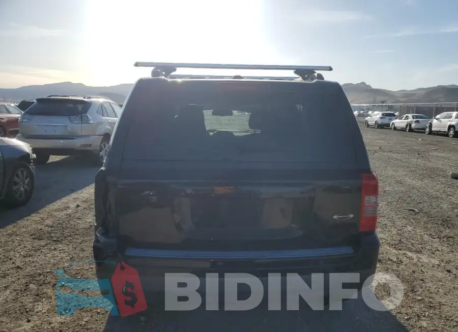 1C4NJPBAXFD413997 Photo# 6