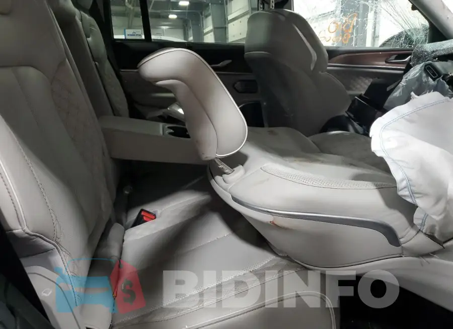 1C4RJHEG3N8617801 Photo# 10