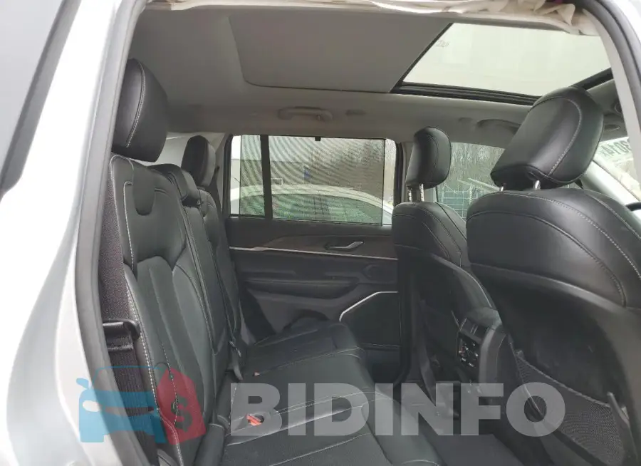 1C4RJYB60PC595560 Photo# 11
