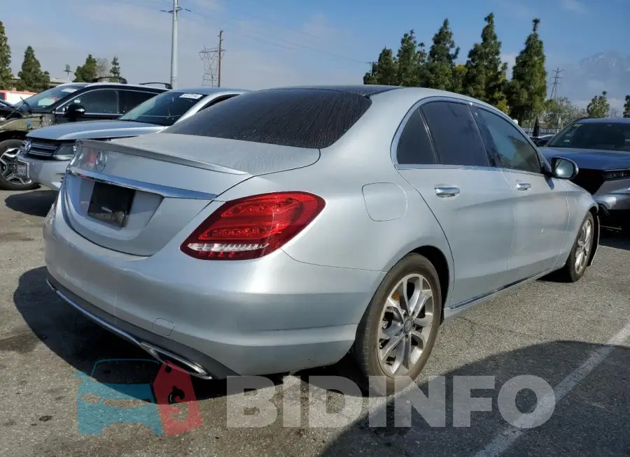 55SWF4JB3FU085232 Photo# 3