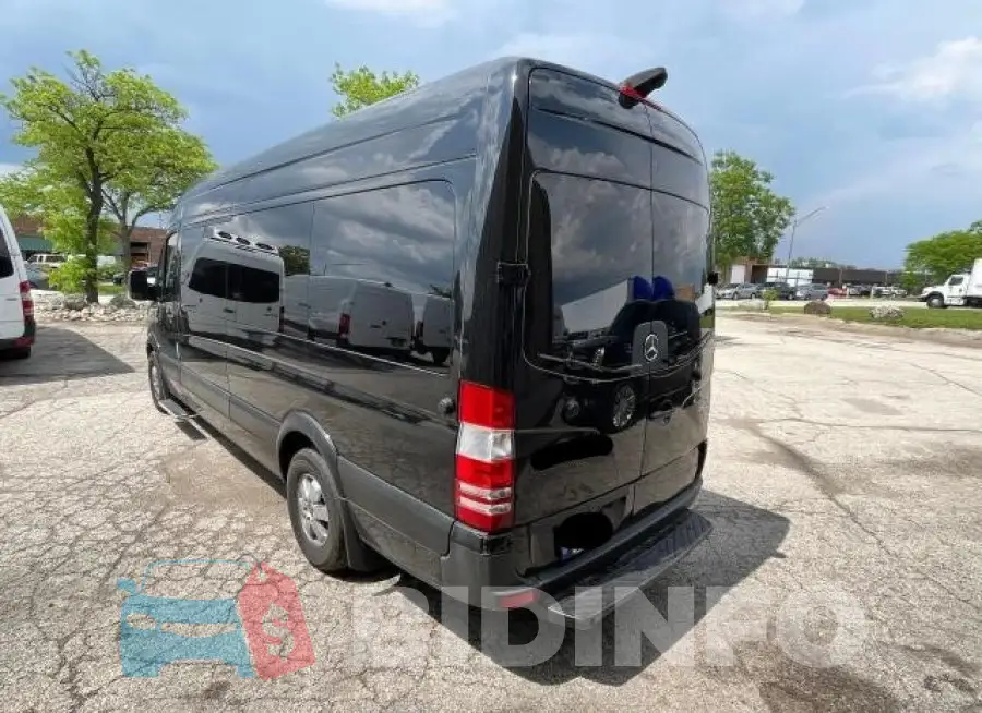WDZPE8CD5JP631834 Photo# 3