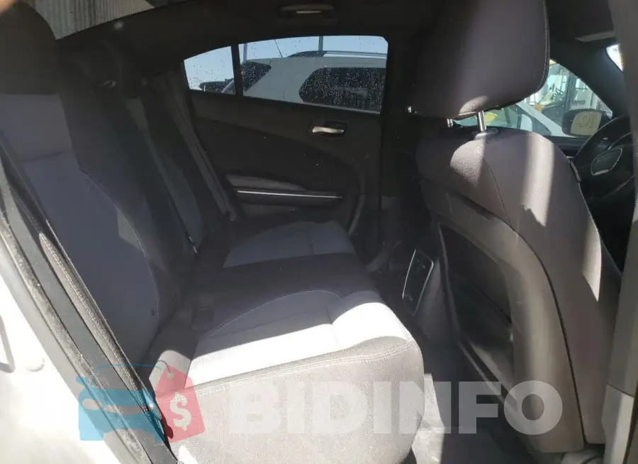 2C3CDXFG3FH765971 Photo# 10