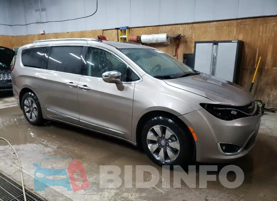 2C4RC1N75JR168427 Photo# 4