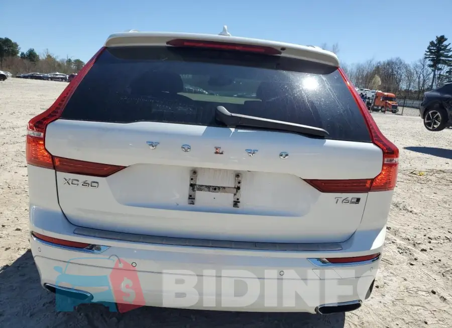 YV4A22RLXJ1081136 Photo# 6