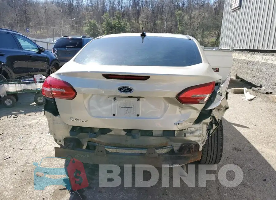 1FADP3F2XHL275981 Photo# 6