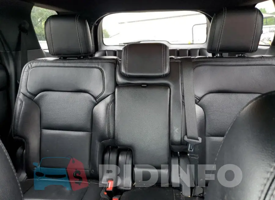 1FM5K8F81HGA18324 Photo# 10