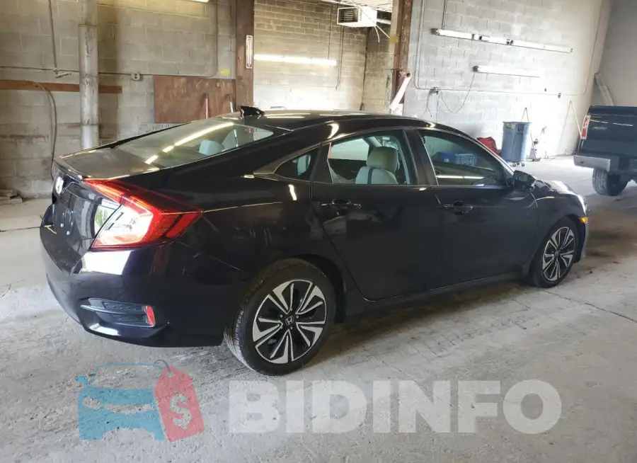 19XFC1F38GE204958 Photo# 3