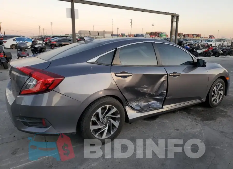 19XFC2F73HE211312 Photo# 3