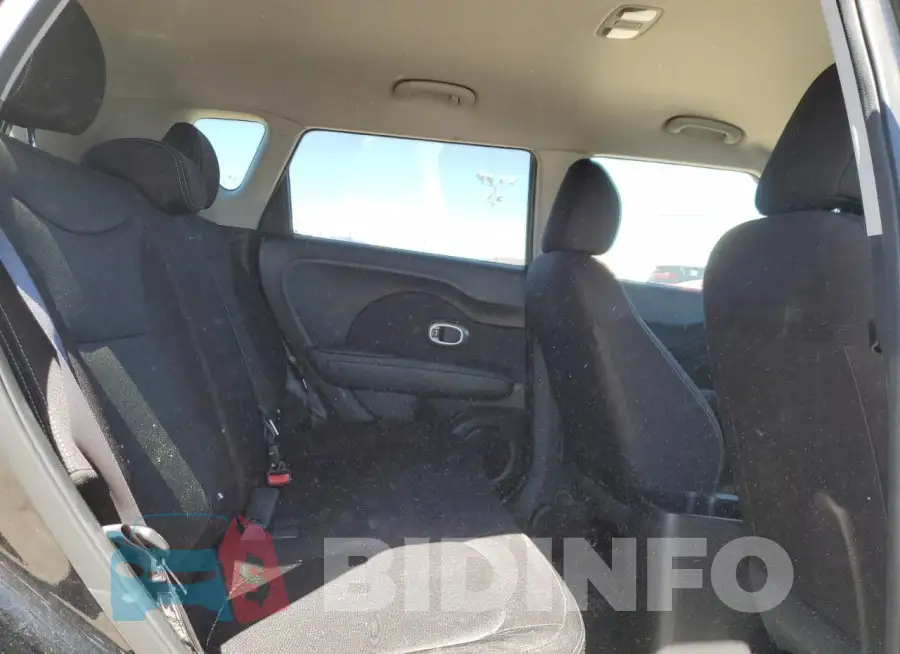 KNDJN2A22G7318334 Photo# 10