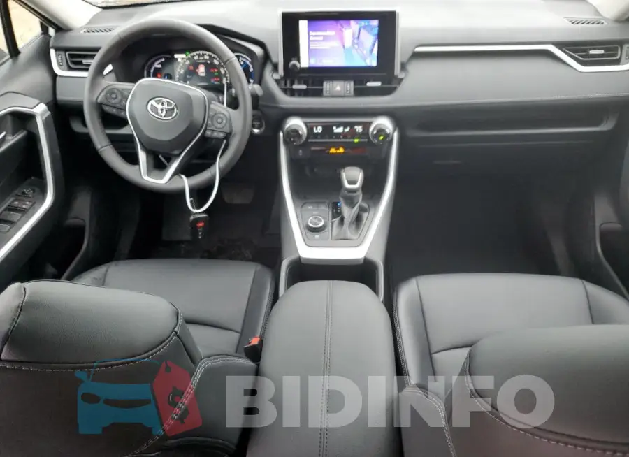 4T3B6RFV9RU149577 Photo# 8