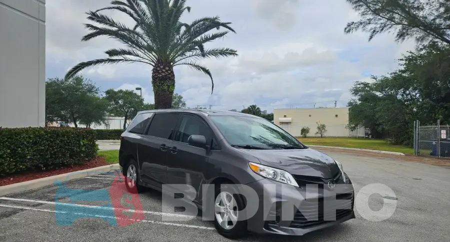 5TDZZ3DC2LS023056 Photo# 1