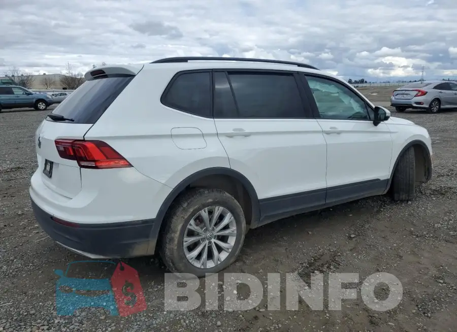 3VV1B7AX8KM180347 Photo# 3