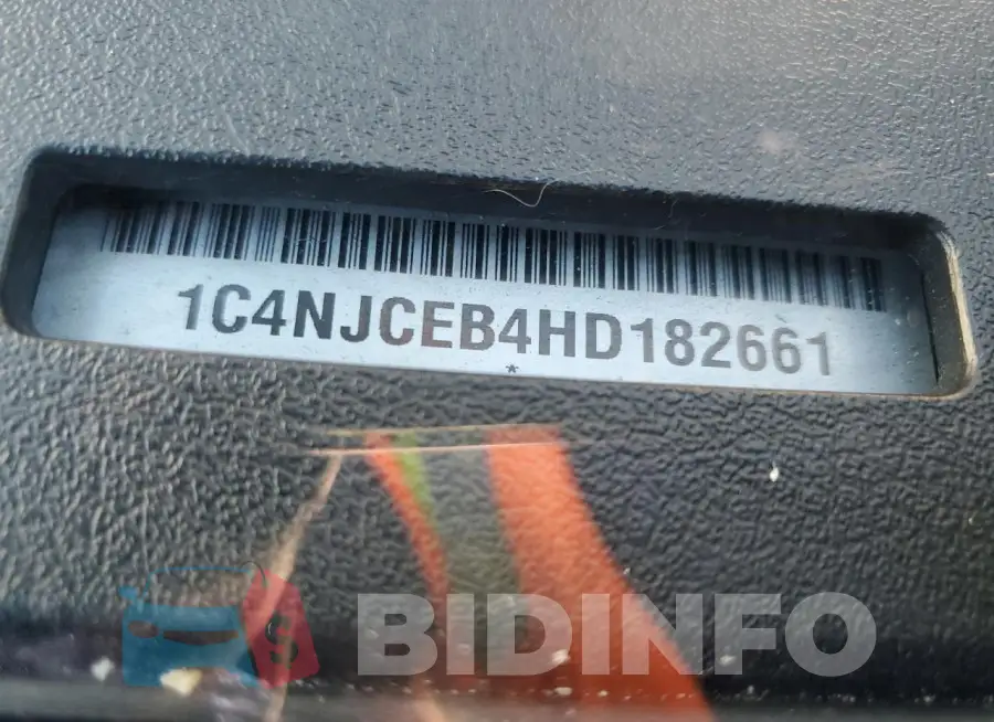 1C4NJCEB4HD182661 Photo# 13