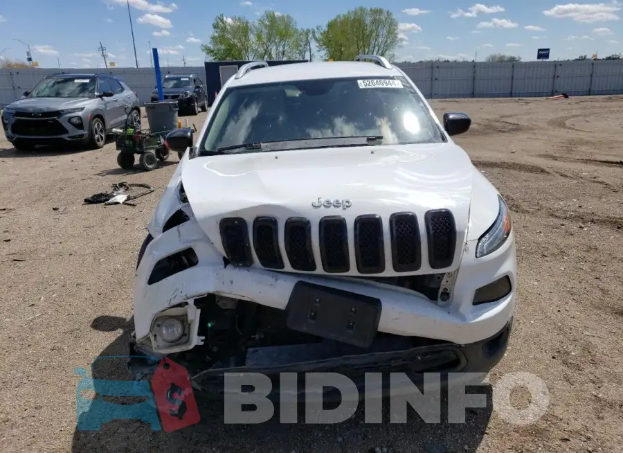 1C4PJMCB0HW657163 Photo# 5