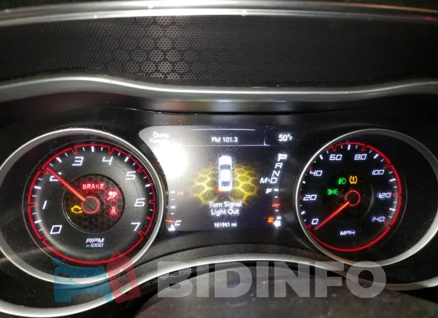 2C3CDXJG5FH810304 Photo# 9