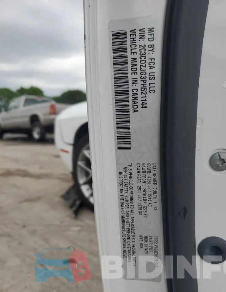 2C3CDZJG3PH521144 Photo# 13
