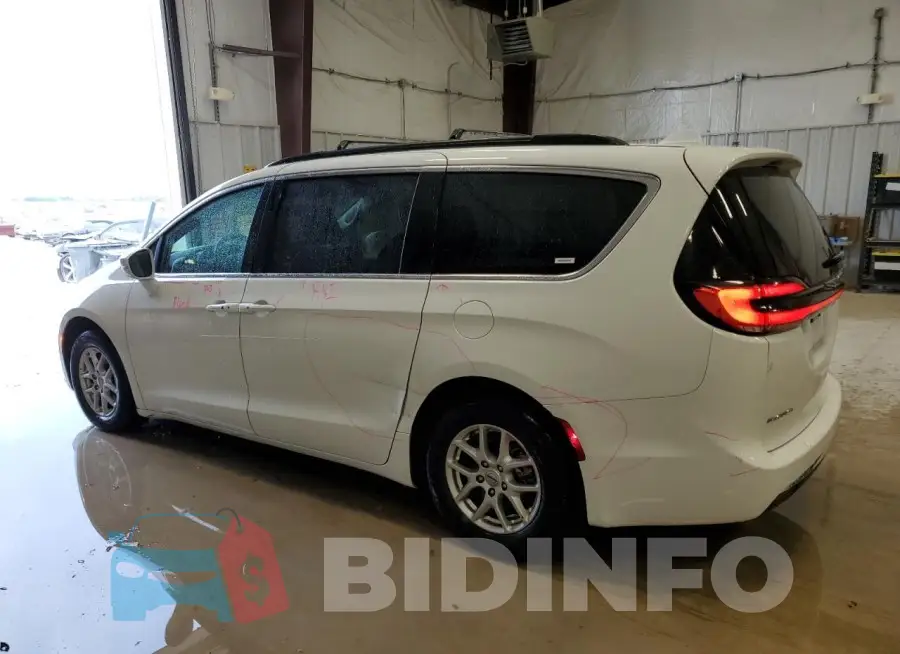 2C4RC1BG6NR175607 Photo# 2
