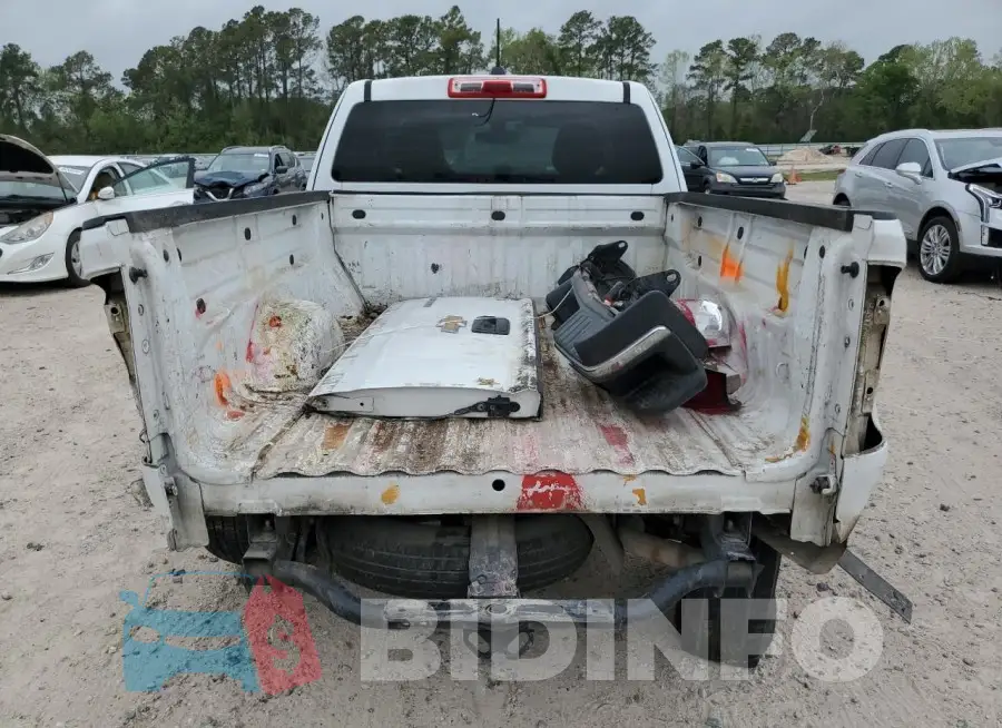 1GCHSBEA8K1152034 Photo# 6